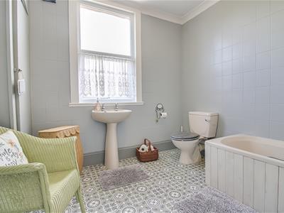 Picture 19